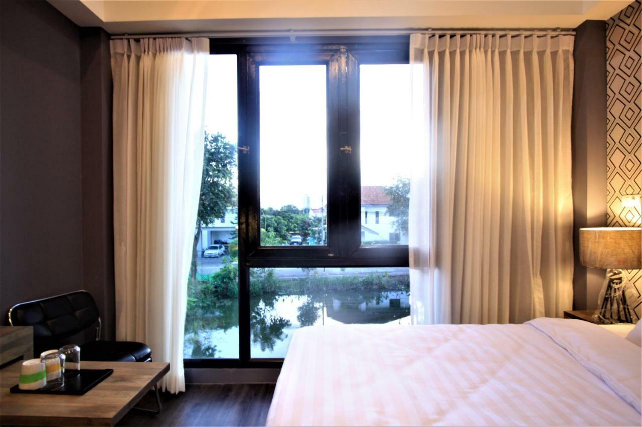 The Nichehome Waterside Living Chiang Mai Dış mekan fotoğraf