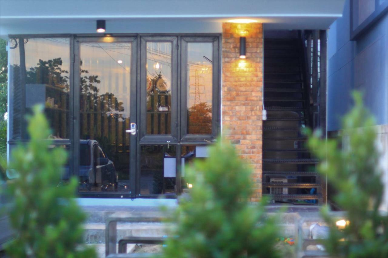 The Nichehome Waterside Living Chiang Mai Dış mekan fotoğraf
